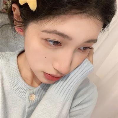 海边的白房子